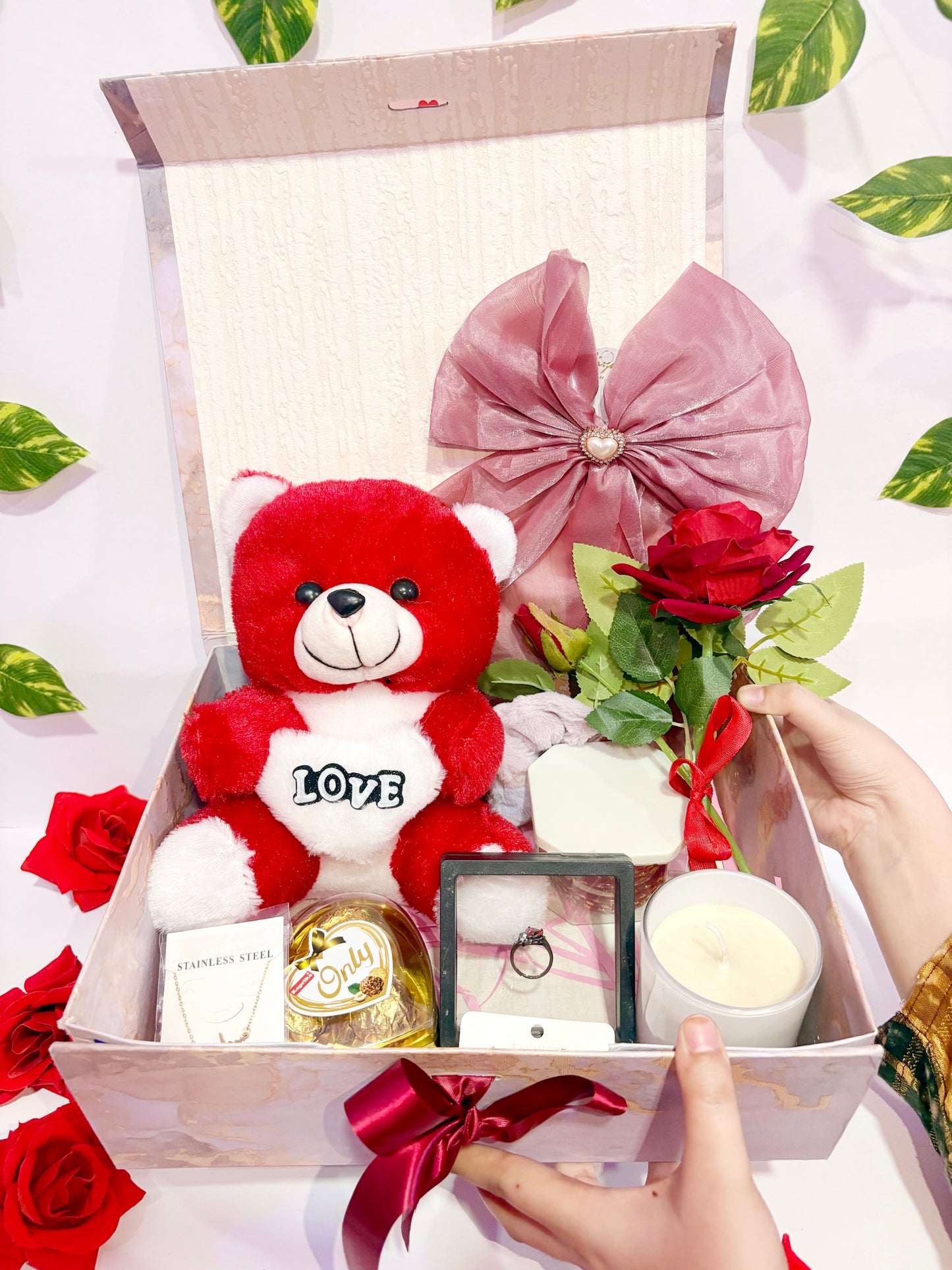 Premium Love Proposal Hamper for Her – 10 Romantic Gifts with Heartfelt Notes