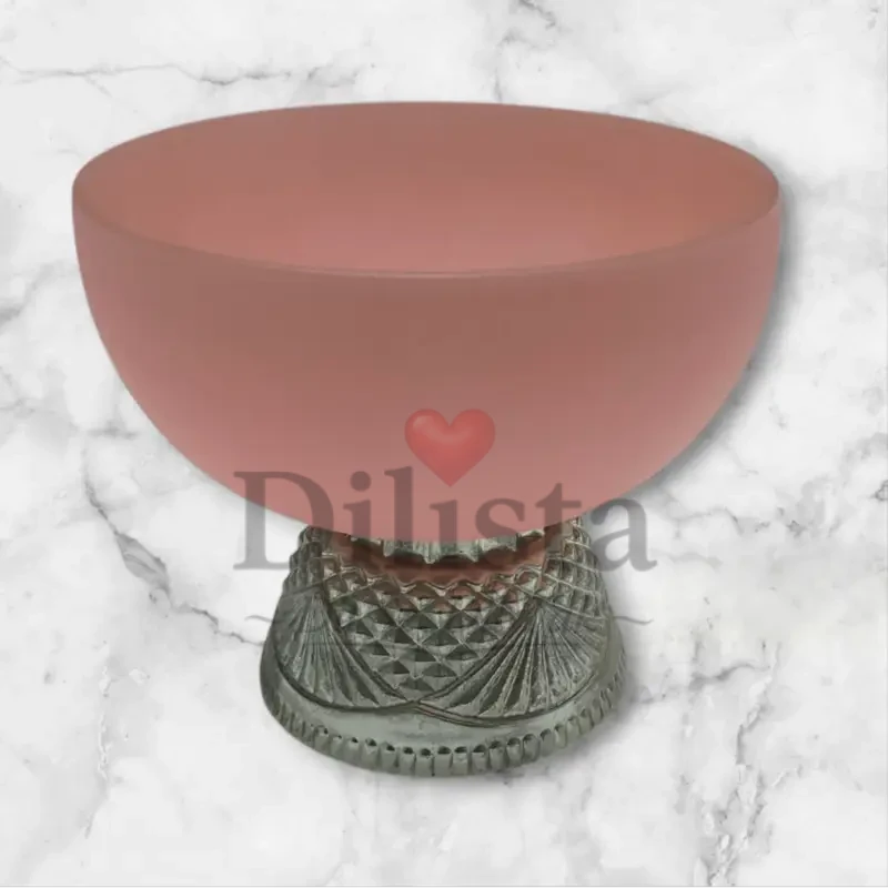 Glass-bowl-with-stand